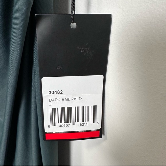 LA FEMME 30482 Dark Emerald V Neckline Ruched Jersey Gown Size 4 - Picture 7 of 9